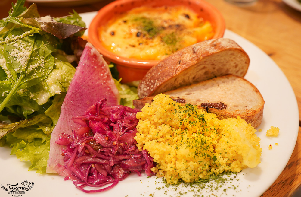 熊本咖啡廳．Cafe & Books Bibliotheque熊本鶴屋店，熊本熊部長辦公室旁咖啡廳 @緹雅瑪 美食旅遊趣