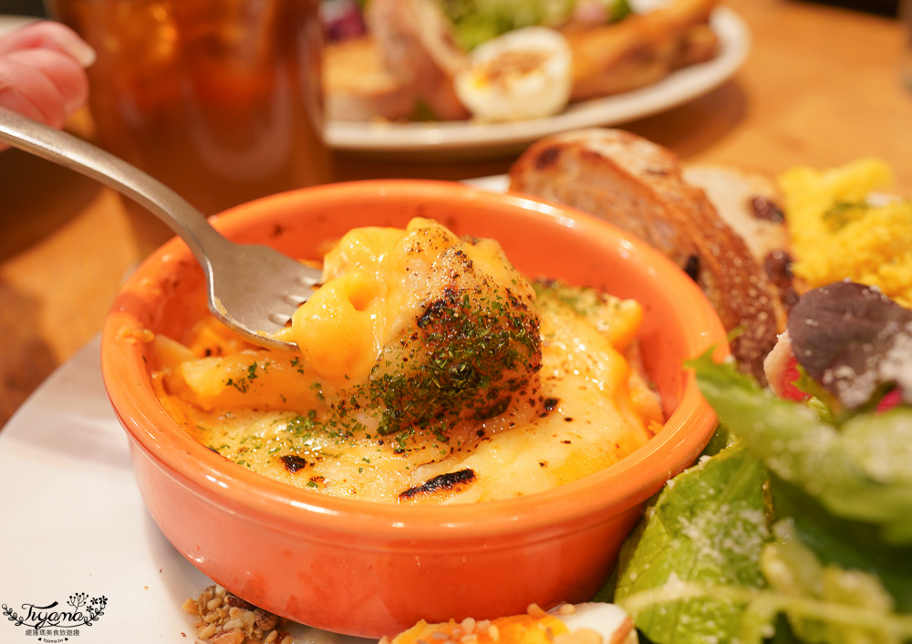 熊本咖啡廳．Cafe & Books Bibliotheque熊本鶴屋店，熊本熊部長辦公室旁咖啡廳 @緹雅瑪 美食旅遊趣