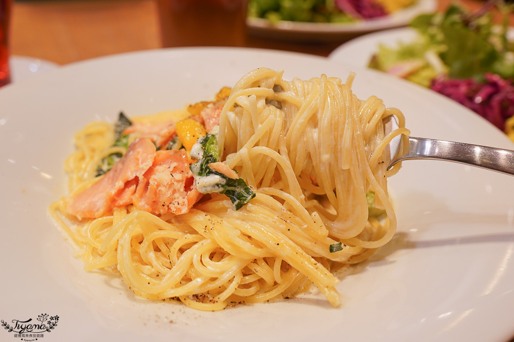 熊本咖啡廳．Cafe & Books Bibliotheque熊本鶴屋店，熊本熊部長辦公室旁咖啡廳 @緹雅瑪 美食旅遊趣