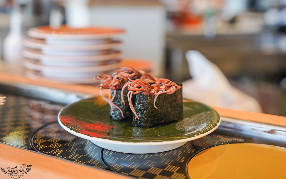 下関唐戶美食「すし遊館 唐戸店」関門海峽景觀餐廳，卡蒙碼頭2樓迴轉壽司吃炸河豚、河豚味噌湯 @緹雅瑪 美食旅遊趣