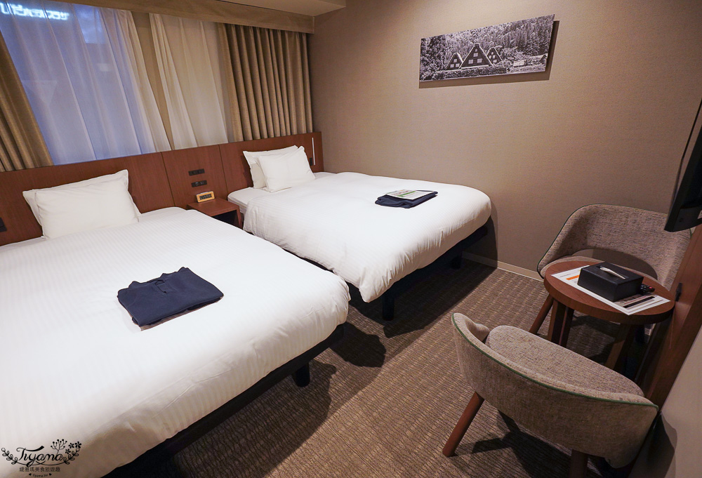 飛驒高山一日遊，飛驒高山白川3天2夜遊自駕之旅，第一天行程！！吃飛驒牛燒肉、逛高山飛驒老街、在地超市買水果 @緹雅瑪 美食旅遊趣