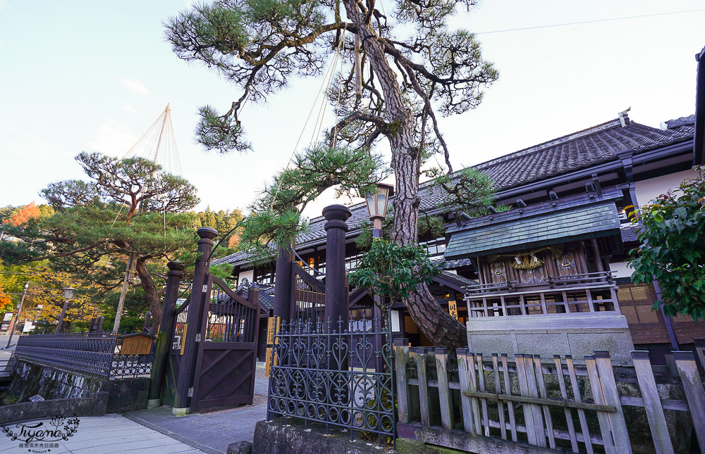 飛驒高山一日遊，飛驒高山白川3天2夜遊自駕之旅，第一天行程！！吃飛驒牛燒肉、逛高山飛驒老街、在地超市買水果 @緹雅瑪 美食旅遊趣