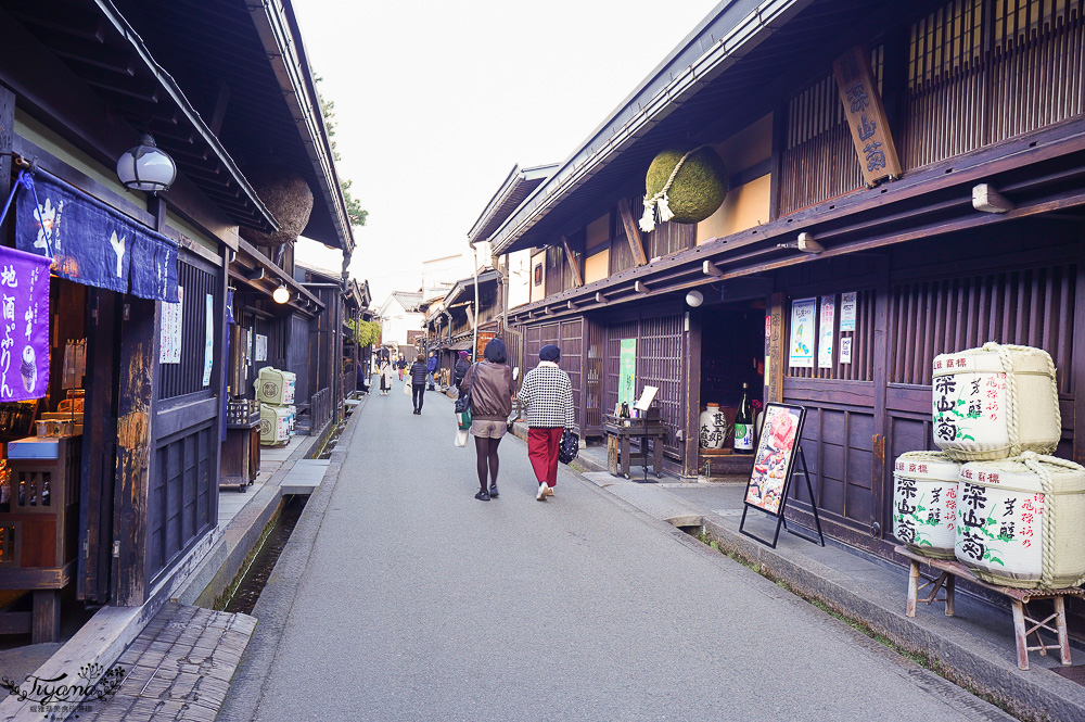 飛驒高山一日遊，飛驒高山白川3天2夜遊自駕之旅，第一天行程！！吃飛驒牛燒肉、逛高山飛驒老街、在地超市買水果 @緹雅瑪 美食旅遊趣