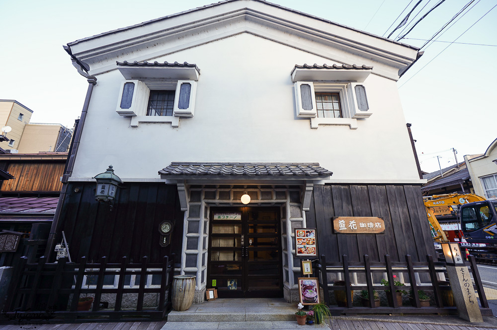 飛驒高山一日遊，飛驒高山白川3天2夜遊自駕之旅，第一天行程！！吃飛驒牛燒肉、逛高山飛驒老街、在地超市買水果 @緹雅瑪 美食旅遊趣