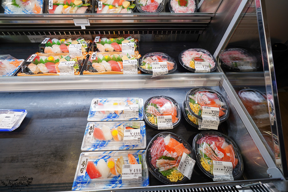 飛驒高山一日遊，飛驒高山白川3天2夜遊自駕之旅，第一天行程！！吃飛驒牛燒肉、逛高山飛驒老街、在地超市買水果 @緹雅瑪 美食旅遊趣