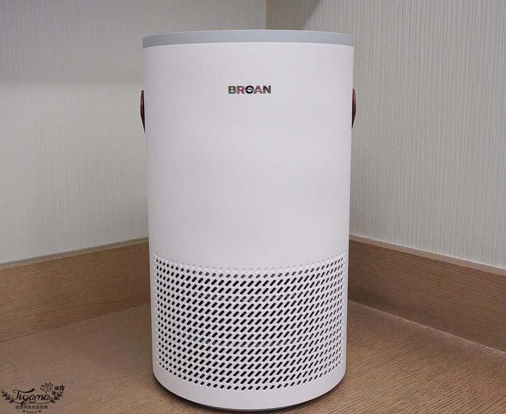 2025空氣清淨機評比！！3款人氣空氣清淨機使用心得評比，美國百朗 PETNONA小輕空淨機、Philips飛利浦 毛小奈抗敏寵物清淨機、POIEMA ONE空氣淨化器 @緹雅瑪 美食旅遊趣