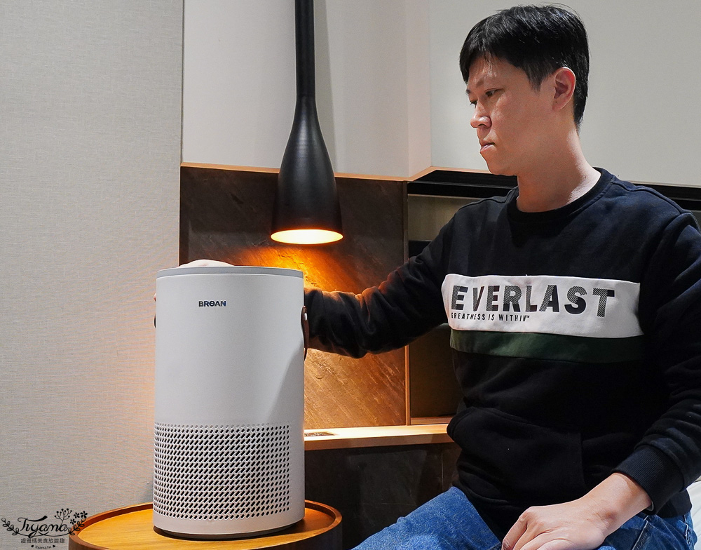 2025空氣清淨機評比！！3款人氣空氣清淨機使用心得評比，美國百朗 PETNONA小輕空淨機、Philips飛利浦 毛小奈抗敏寵物清淨機、POIEMA ONE空氣淨化器 @緹雅瑪 美食旅遊趣