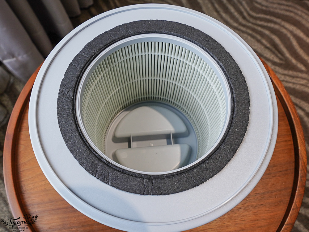 2025空氣清淨機評比！！3款人氣空氣清淨機使用心得評比，美國百朗 PETNONA小輕空淨機、Philips飛利浦 毛小奈抗敏寵物清淨機、POIEMA ONE空氣淨化器 @緹雅瑪 美食旅遊趣