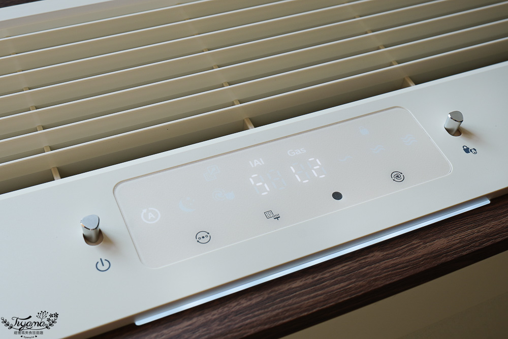 2025空氣清淨機評比！！3款人氣空氣清淨機使用心得評比，美國百朗 PETNONA小輕空淨機、Philips飛利浦 毛小奈抗敏寵物清淨機、POIEMA ONE空氣淨化器 @緹雅瑪 美食旅遊趣