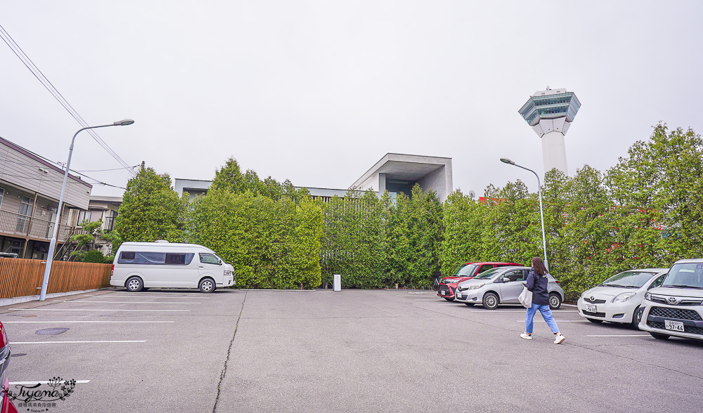 北海道甜點名店．六花亭 五稜郭店，函館五稜郭公園櫻花園旁玻璃甜點店 @緹雅瑪 美食旅遊趣