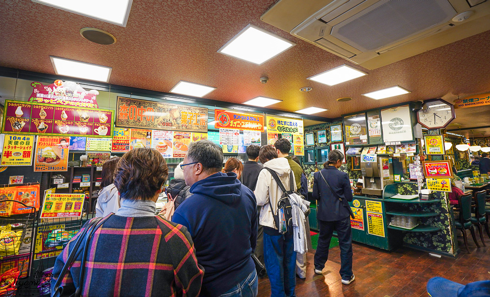 北海道函館必吃漢堡，幸運小丑漢堡 五稜郭公園店，天使微笑主題店，位於五稜郭塔對面！ @緹雅瑪 美食旅遊趣