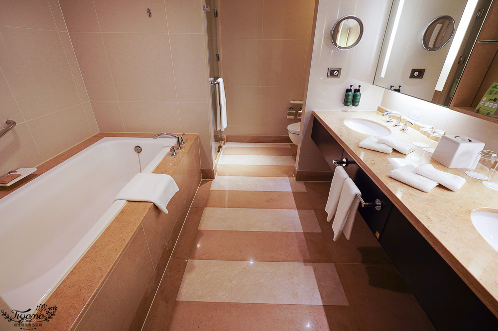 台南住宿．台南遠東香格里拉飯店，台南制高點五星級景觀飯店 一泊二食，近台南車站，美味星級自助早餐、自助晚餐Buffet @緹雅瑪 美食旅遊趣