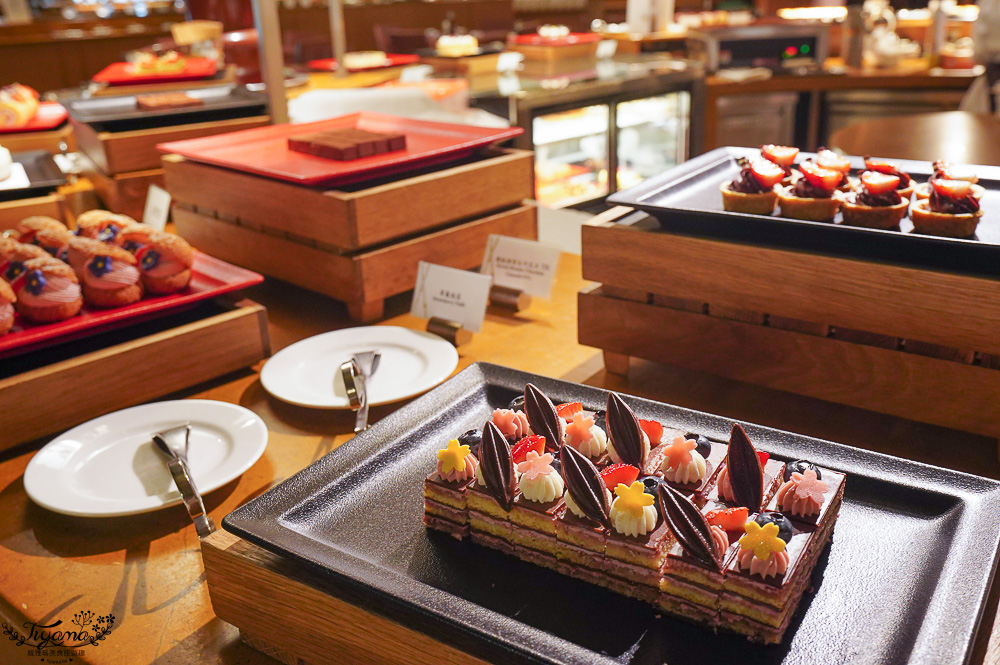 台南住宿．台南遠東香格里拉飯店，台南制高點五星級景觀飯店 一泊二食，近台南車站，美味星級自助早餐、自助晚餐Buffet @緹雅瑪 美食旅遊趣