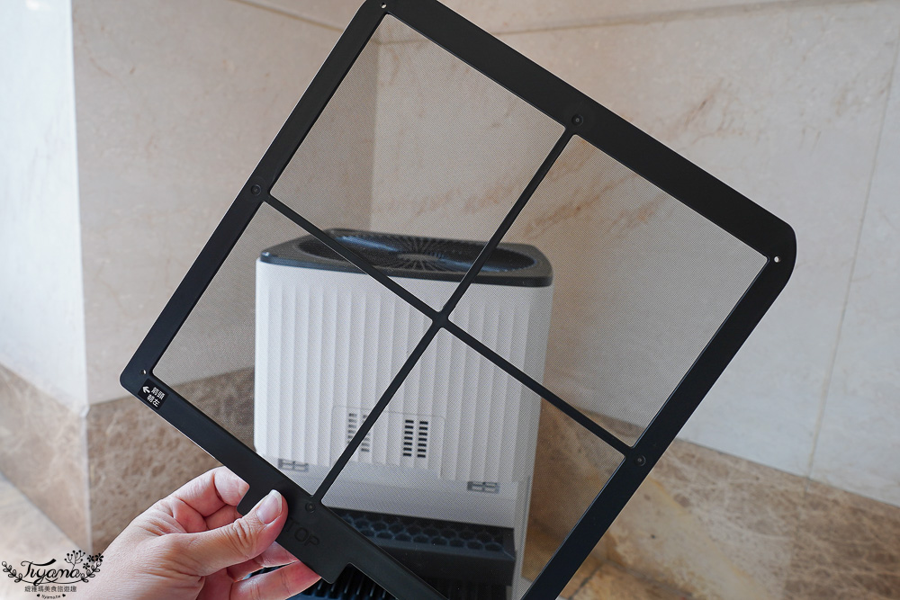 2025空氣清淨機評比！！3款人氣空氣清淨機使用心得評比，美國百朗 PETNONA小輕空淨機、Philips飛利浦 毛小奈抗敏寵物清淨機、POIEMA ONE空氣淨化器 @緹雅瑪 美食旅遊趣