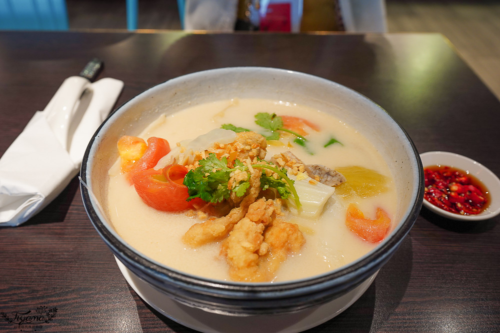 麗星郵輪 探索星號 美食篇！付費餐廳懶人包~法國料理.日本料理.烤鴨港點.火鍋.馬來西亞.新加坡美食，高級平價任你選！！ @緹雅瑪 美食旅遊趣