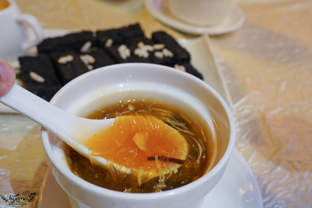 麗星郵輪 探索星號「星夢餐廳」免費餐廳，套餐式精讚料理！ @緹雅瑪 美食旅遊趣