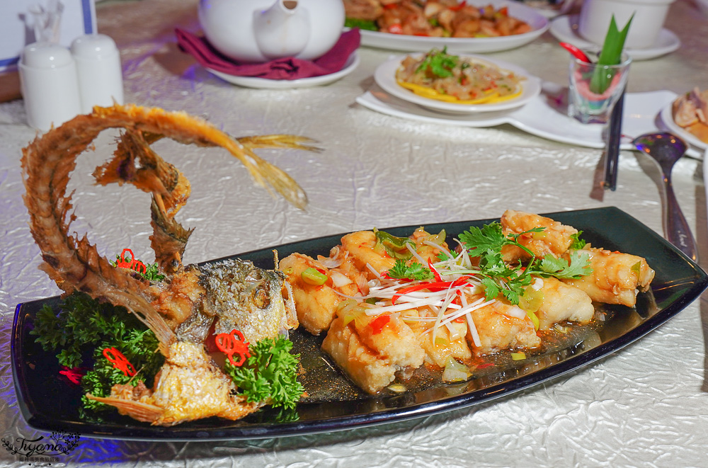 麗星郵輪 探索星號「星夢餐廳」免費餐廳，套餐式精讚料理！ @緹雅瑪 美食旅遊趣