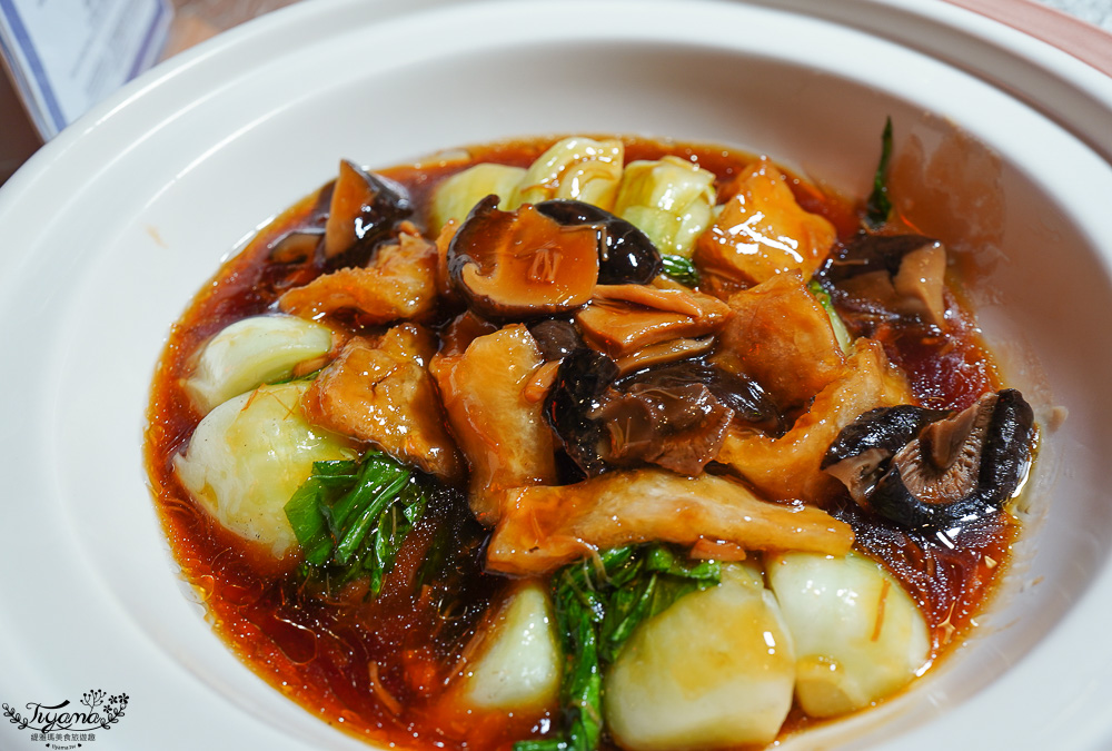 麗星郵輪 探索星號「星夢餐廳」免費餐廳，套餐式精讚料理！ @緹雅瑪 美食旅遊趣