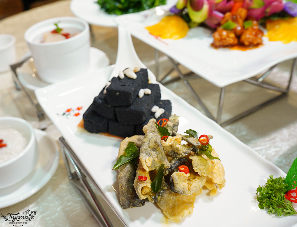 麗星郵輪 探索星號「星夢餐廳」免費餐廳，套餐式精讚料理！ @緹雅瑪 美食旅遊趣