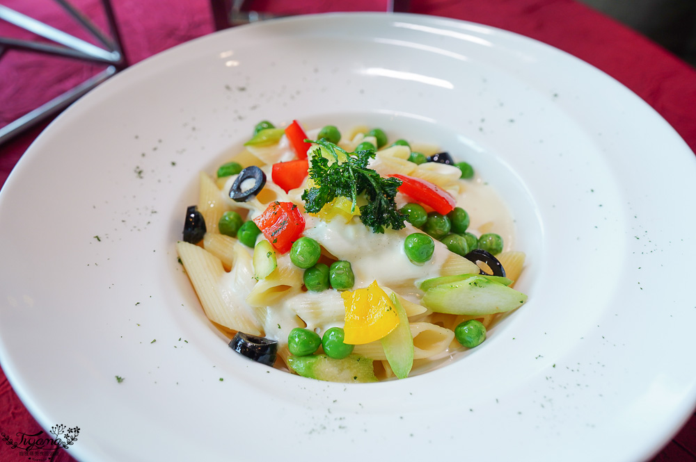 麗星郵輪 探索星號「百味軒」免費餐廳，精緻套餐~早餐．午餐．晚餐菜色分享！！ @緹雅瑪 美食旅遊趣