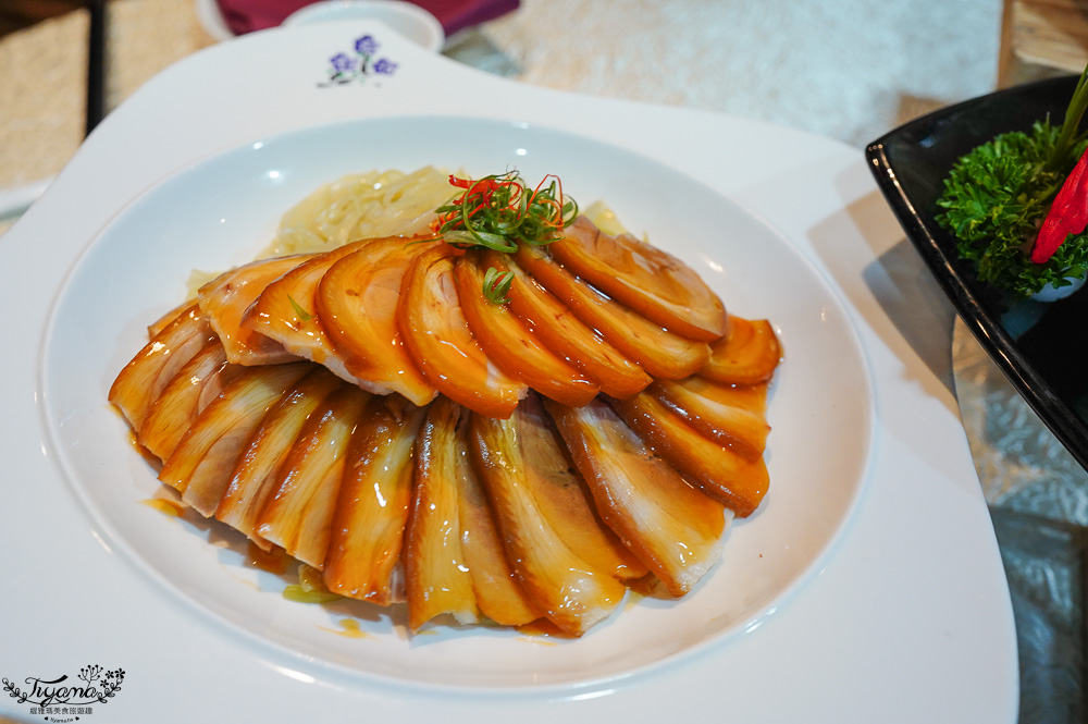 麗星郵輪 探索星號「星夢餐廳」免費餐廳，套餐式精讚料理！ @緹雅瑪 美食旅遊趣