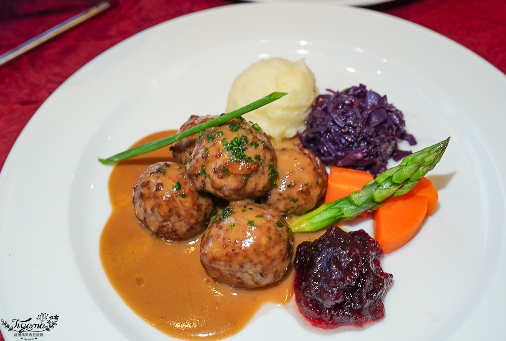 麗星郵輪 探索星號「百味軒」免費餐廳，精緻套餐~早餐．午餐．晚餐菜色分享！！ @緹雅瑪 美食旅遊趣