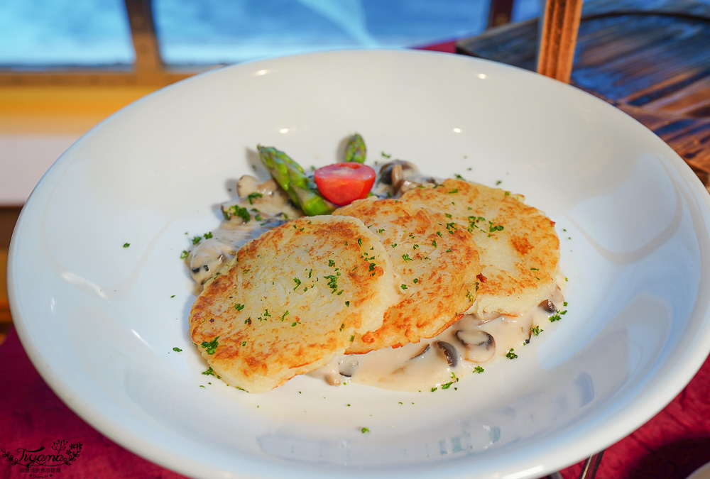 麗星郵輪 探索星號「百味軒」免費餐廳，精緻套餐~早餐．午餐．晚餐菜色分享！！ @緹雅瑪 美食旅遊趣