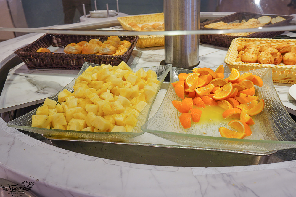 麗星郵輪 探索星號「麗都自助餐廳」免費自助餐廳，從早吃到晚~自助早餐、日本櫻花主題晚宴 @緹雅瑪 美食旅遊趣