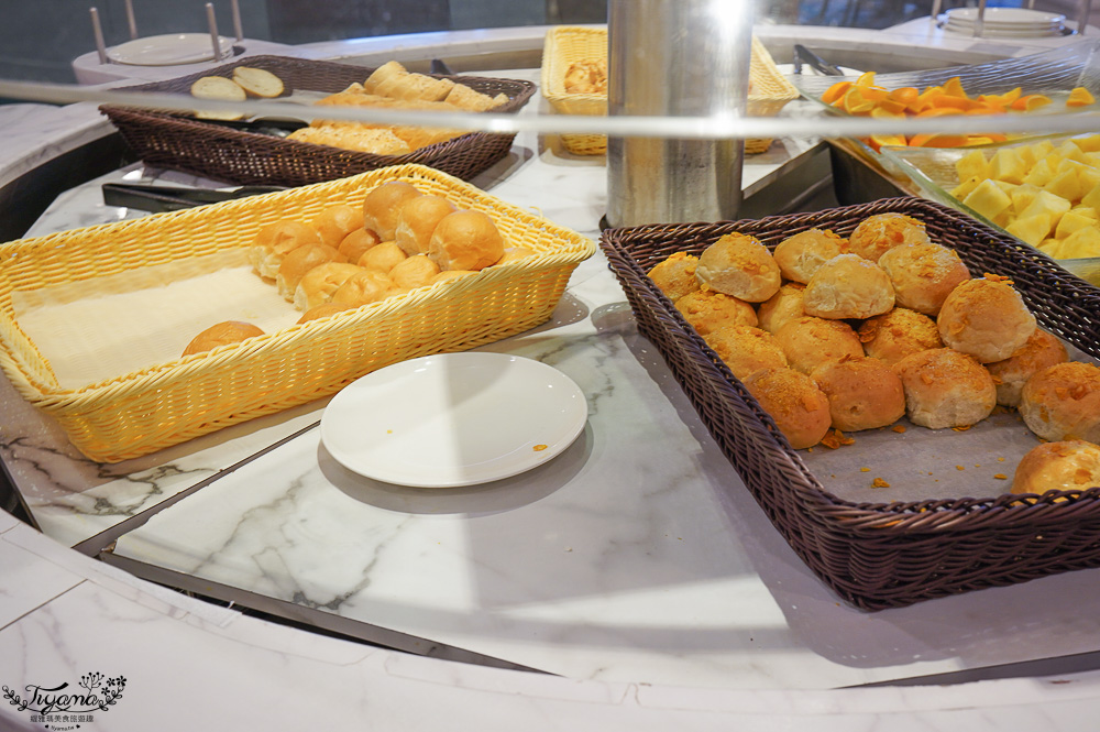 麗星郵輪 探索星號「麗都自助餐廳」免費自助餐廳，從早吃到晚~自助早餐、日本櫻花主題晚宴 @緹雅瑪 美食旅遊趣