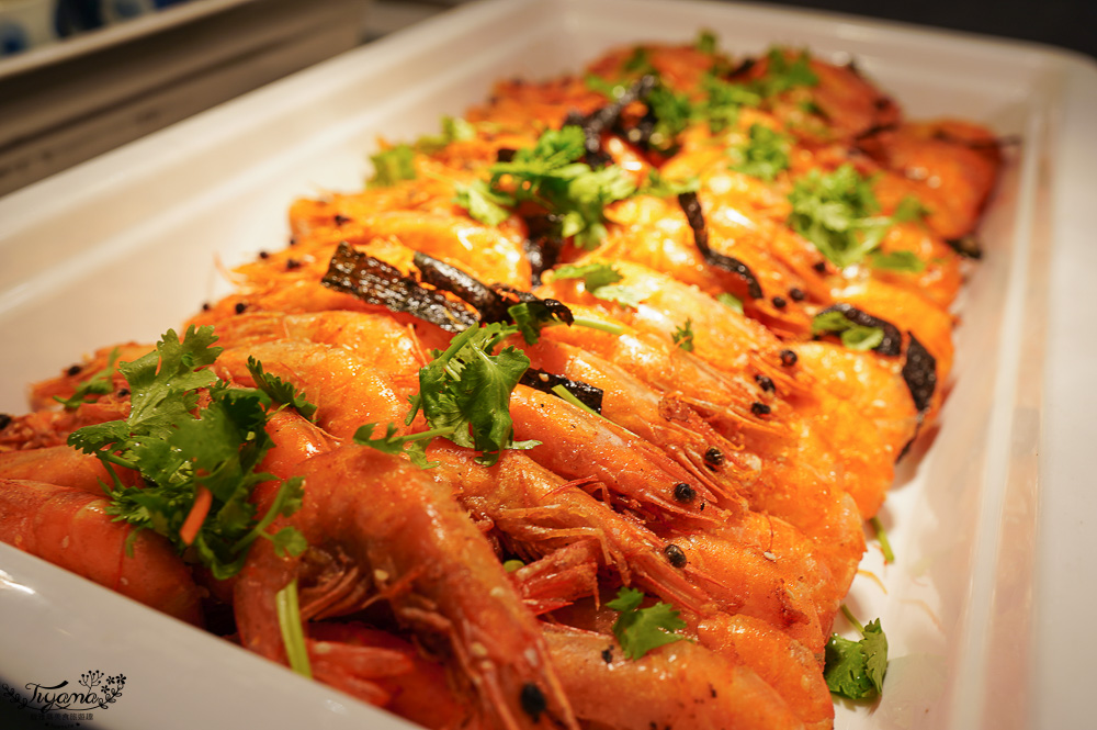 麗星郵輪 探索星號「麗都自助餐廳」免費自助餐廳，從早吃到晚~自助早餐、日本櫻花主題晚宴 @緹雅瑪 美食旅遊趣