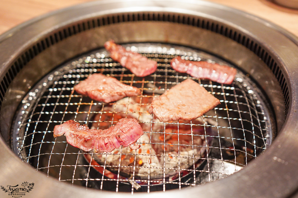 福岡燒肉「藥院燒肉｜肉いち 薬院｜肉屋 肉一」超人氣燒肉名店，黑毛和牛7種拼盤平價美味 @緹雅瑪 美食旅遊趣