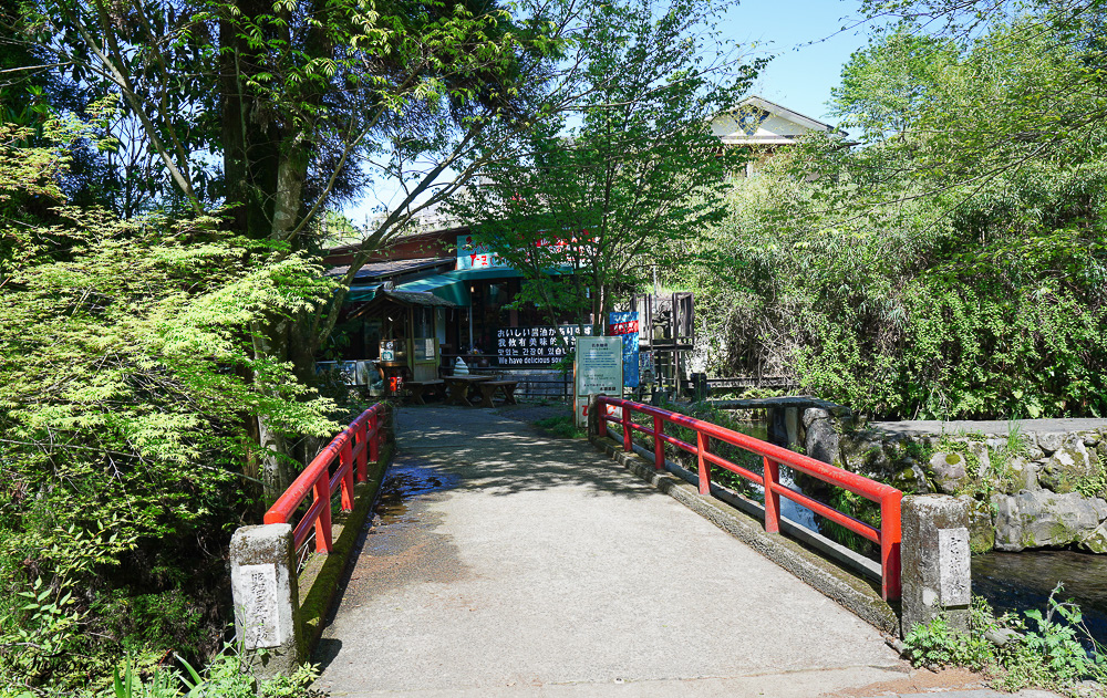 熊本南阿蘇｜白川水源｜白川吉見神社：日本名水百選，世界最清澈的天然水之一 @緹雅瑪 美食旅遊趣
