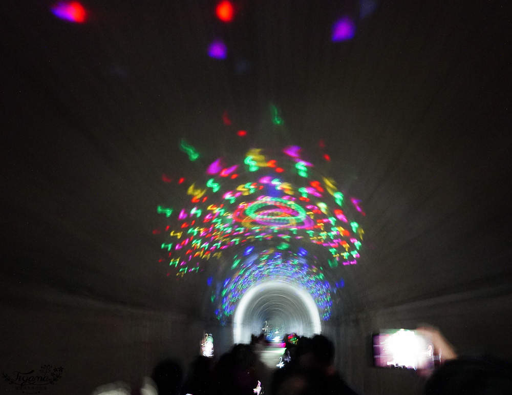 九州南阿蘇「高千穗小火車」露天森林小火車遊天照鐵道體驗燈效隧道、夢幻泡泡欣賞宮崎山脈，九州南阿蘇高千穗小火車一日遊 @緹雅瑪 美食旅遊趣