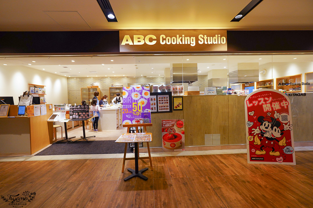 北海道札幌北海道都廳｜紅磚露臺 Akarenga Terrace：紅磚露臺免費展望台．各樓層美食介紹，漫遊修建中的北海道都廳 @緹雅瑪 美食旅遊趣