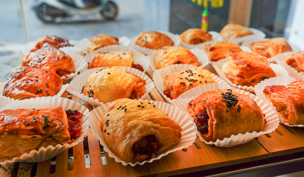 台南榴蓮蛋塔「天王叉燒酥」美味千層叉燒酥.火燒蝦酥.黑皮小花蛋塔，榴蓮千層蛋塔必吃 @緹雅瑪 美食旅遊趣