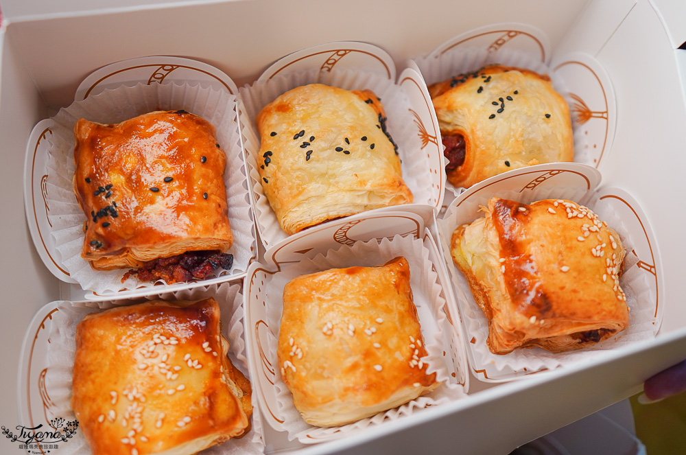 台南榴蓮蛋塔「天王叉燒酥」美味千層叉燒酥.火燒蝦酥.黑皮小花蛋塔，榴蓮千層蛋塔必吃 @緹雅瑪 美食旅遊趣