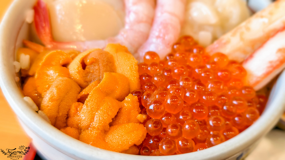 函館朝市海鮮丼｜いくら亭：函館朝市どんぶり横丁市場的鮮美海鮮丼 @緹雅瑪 美食旅遊趣