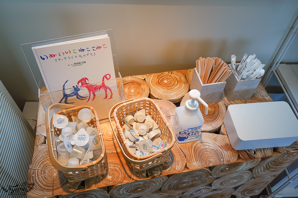 門司港鐵道車廂咖啡館「Pic Mekari park」特色復古列車咖啡館，潮風號&rdquo;關門海峽和布刈&rdquo;站旁，和布刈公園內的特色火車咖啡廳 @緹雅瑪 美食旅遊趣