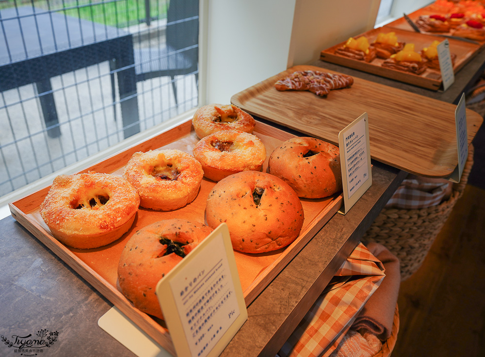 門司港鐵道車廂咖啡館「Pic Mekari park」特色復古列車咖啡館，潮風號&rdquo;關門海峽和布刈&rdquo;站旁，和布刈公園內的特色火車咖啡廳 @緹雅瑪 美食旅遊趣