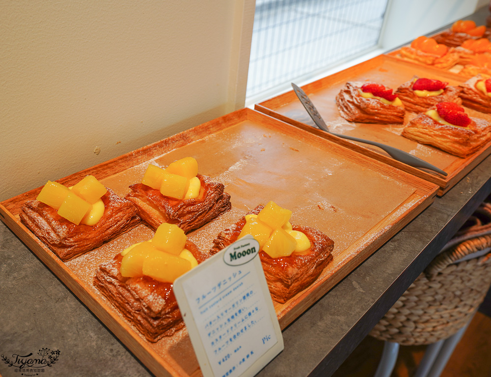 門司港鐵道車廂咖啡館「Pic Mekari park」特色復古列車咖啡館，潮風號&rdquo;關門海峽和布刈&rdquo;站旁，和布刈公園內的特色火車咖啡廳 @緹雅瑪 美食旅遊趣