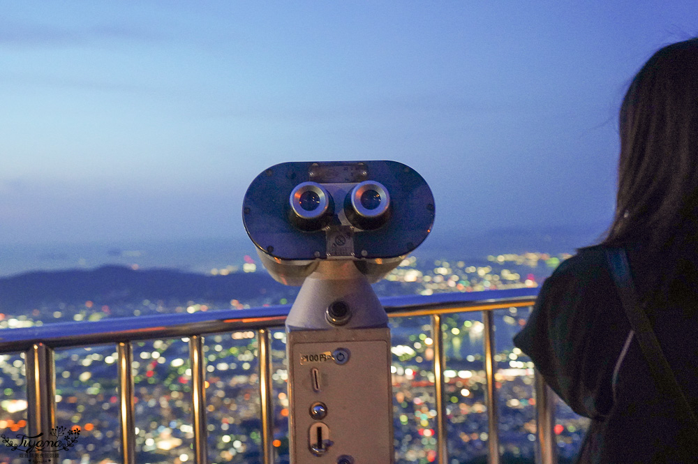 九州福岡新日本三大夜景「皿倉山展望台」從小倉城出發、回小倉車站交通&免費接駁車，門票費用資訊！ @緹雅瑪 美食旅遊趣