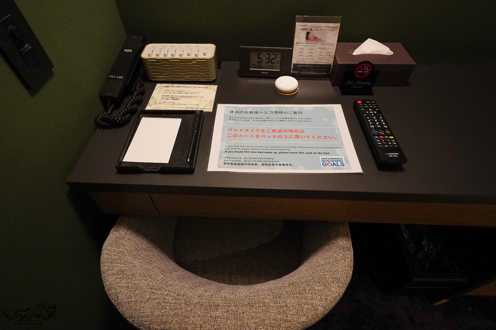 福岡博多車站週邊住宿「福岡博多昆塔莎放鬆睡眠飯店」平價三人房上下舖房型，有迎賓飲料 @緹雅瑪 美食旅遊趣