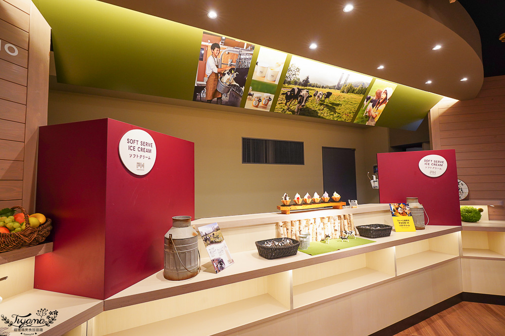 星野TOMAMU度假村自助晚餐「森林餐廳 Nininupuri」星野農場起司窯烤比薩&DIY霜淇淋聖代，鐵板牛排、鮭魚、鮪魚生魚片 @緹雅瑪 美食旅遊趣