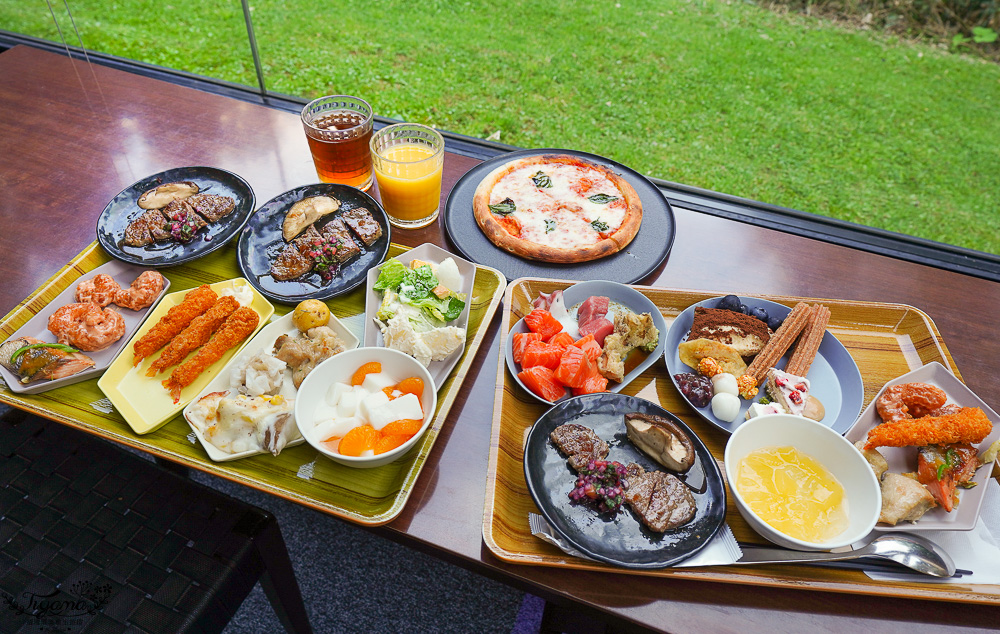 星野TOMAMU度假村自助晚餐「森林餐廳 Nininupuri」星野農場起司窯烤比薩&DIY霜淇淋聖代，鐵板牛排、鮭魚、鮪魚生魚片 @緹雅瑪 美食旅遊趣