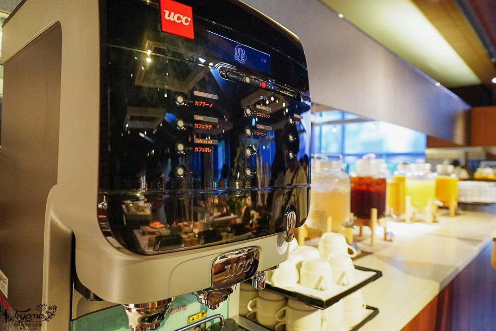 星野TOMAMU度假村人氣自助餐廳 hal，預約制自助晚餐，雪蟹、螃蟹奶油起司蔬菜、鐵板牛排、干貝、鮭魚親子手捲，網美棉花糖雲朵聖代 @緹雅瑪 美食旅遊趣