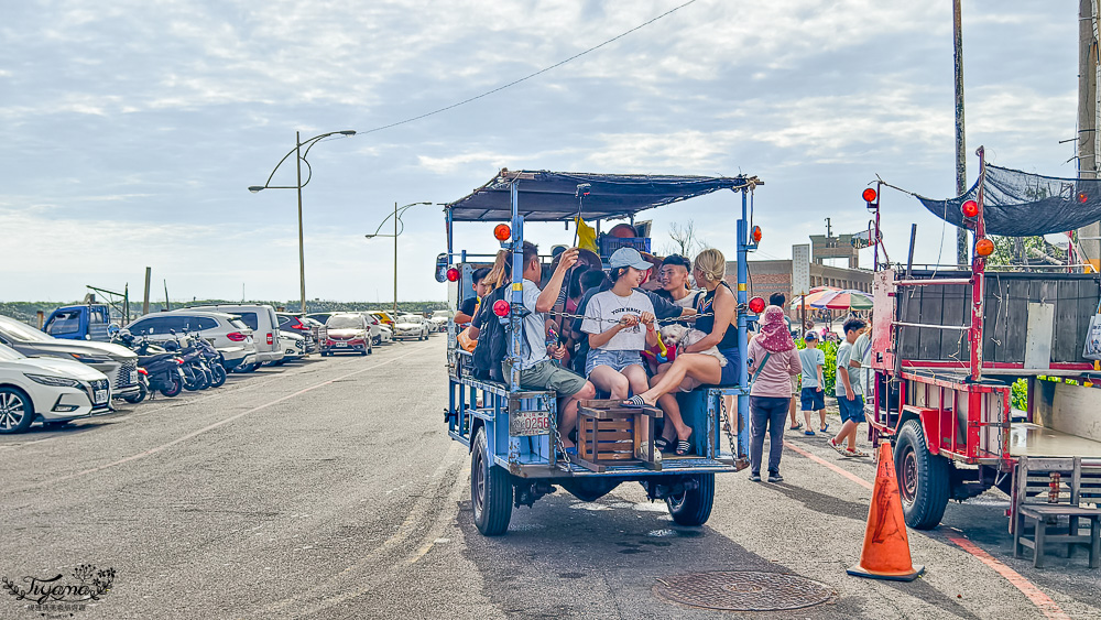 王功鐵牛車．王功採蚵車｜彩雲王功潮間帶之旅：搭採蚵車、挖蛤蜊玩水、烤鮮蚵吃到飽！大人200、兒童100、幼兒免費 @緹雅瑪 美食旅遊趣