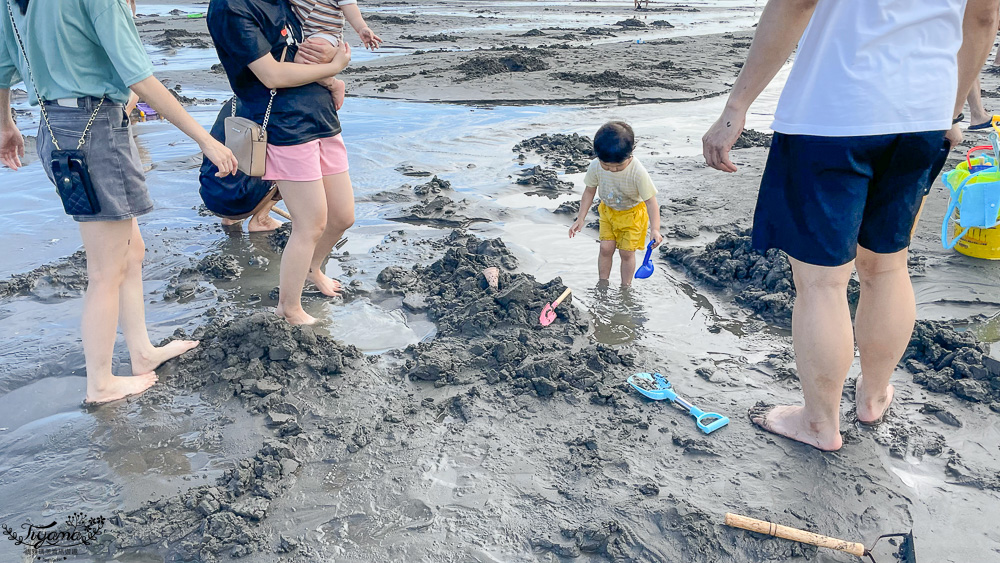 王功鐵牛車．王功採蚵車｜彩雲王功潮間帶之旅：搭採蚵車、挖蛤蜊玩水、烤鮮蚵吃到飽！大人200、兒童100、幼兒免費 @緹雅瑪 美食旅遊趣