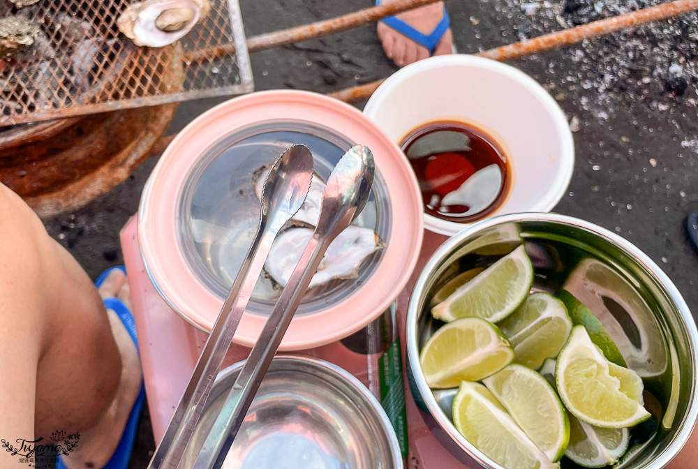 王功鐵牛車．王功採蚵車｜彩雲王功潮間帶之旅：搭採蚵車、挖蛤蜊玩水、烤鮮蚵吃到飽！大人200、兒童100、幼兒免費 @緹雅瑪 美食旅遊趣