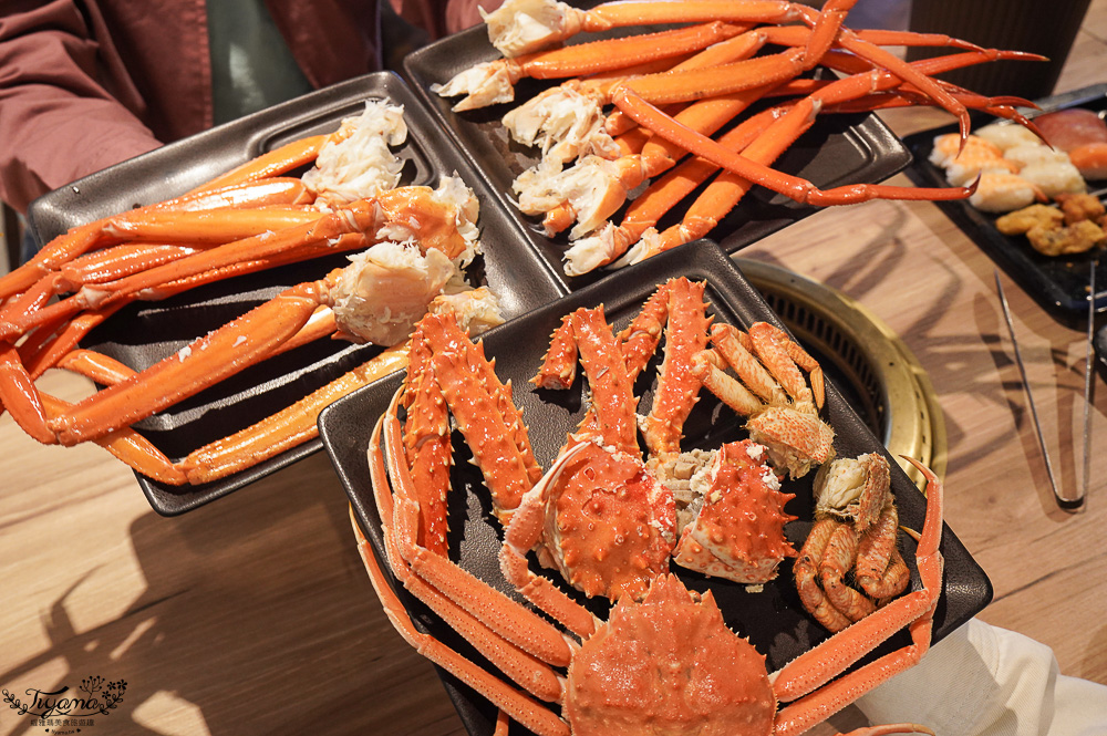 北海道三大螃蟹吃到飽「 伝 Den-JAPANESE BUFFET DINING」，螃蟹.海鮮.肉品.壽司.軟性飲料任你吃，BBQ、涮涮鍋二選一，KKday加碼90分鐘 @緹雅瑪 美食旅遊趣