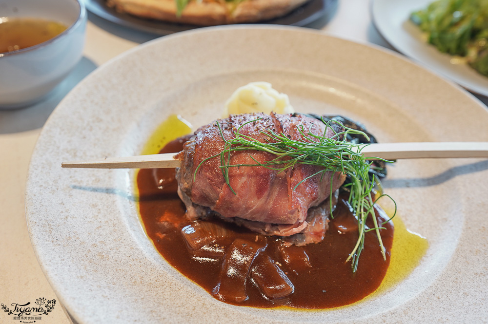 JUNGLIA OKINAWA餐廳商店篇！！全景餐廳、狂野盛宴、美食餐車、JUNGLIA商店 @緹雅瑪 美食旅遊趣